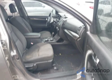 2012 Kia Sorento Lx из США, поврежденный, VIN 5XYKT3A6XCG267021